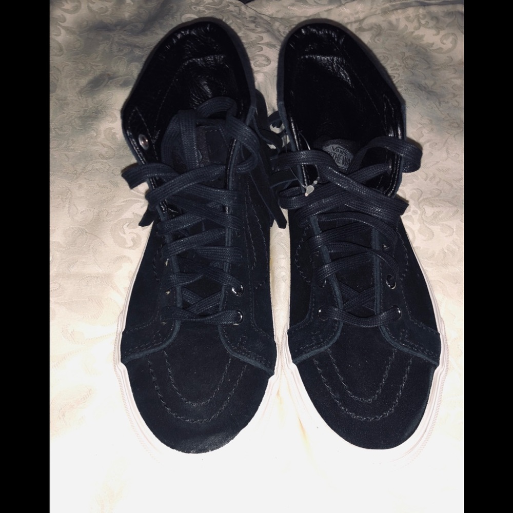 Vans Suede SK8-HI MOC – Kids Size 3 US